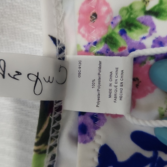 NWT Cupshe Bikini Bottom, Size Small, White Background with Floral Design - Picture 4 of 6